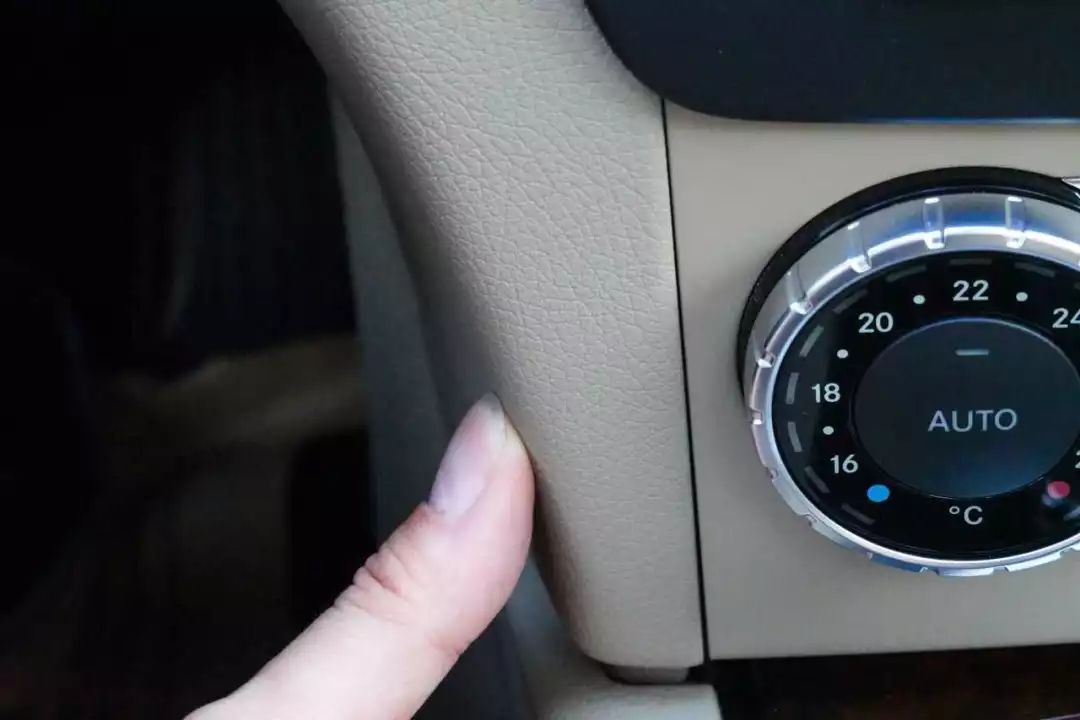 14万买奔驰C,6年只跑2万公里,收藏级