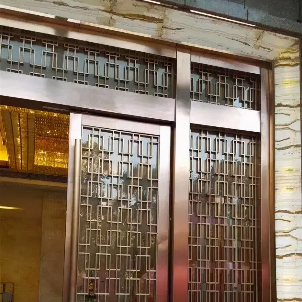 不锈钢镀铜门的优缺点,不锈钢镀铜门定制厂家