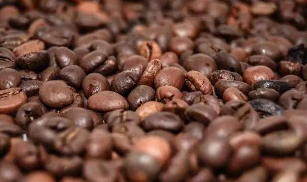 现在哪些食品含咖啡因,什么食物饮品含有咖啡因