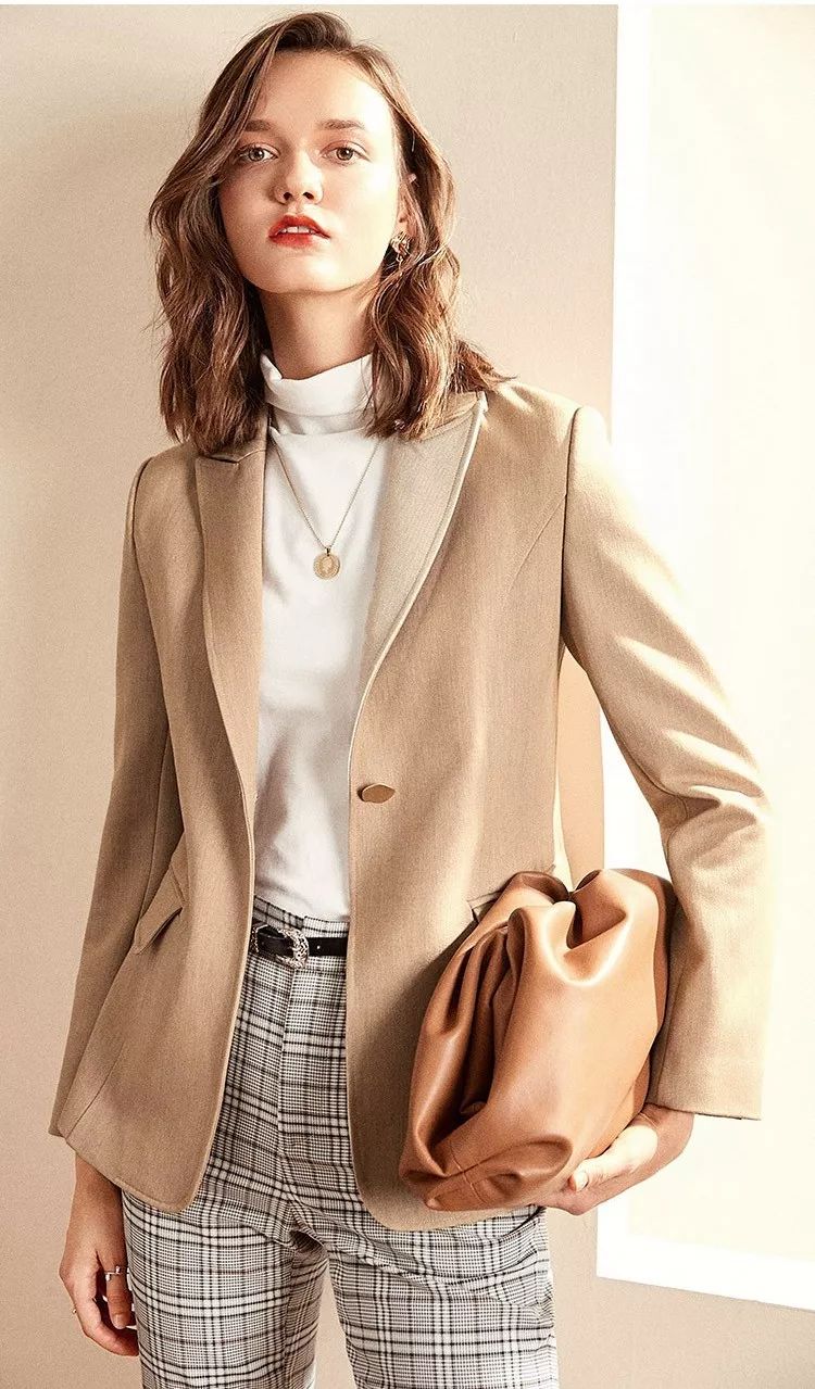 鐢ㄤ笉楂橀绠楁惌閰嶅嚭浜嗛珮绾ф劅,濡備綍鐢ㄥ嚑鐧惧潡鐨勯绠楃┛鍑洪珮绾ф劅