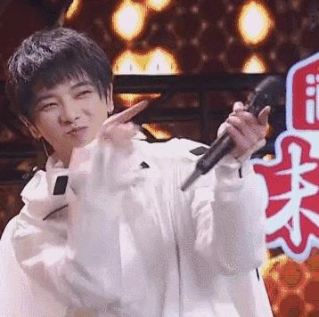 艾小羊：华晨宇非婚生女：一场完美的公关