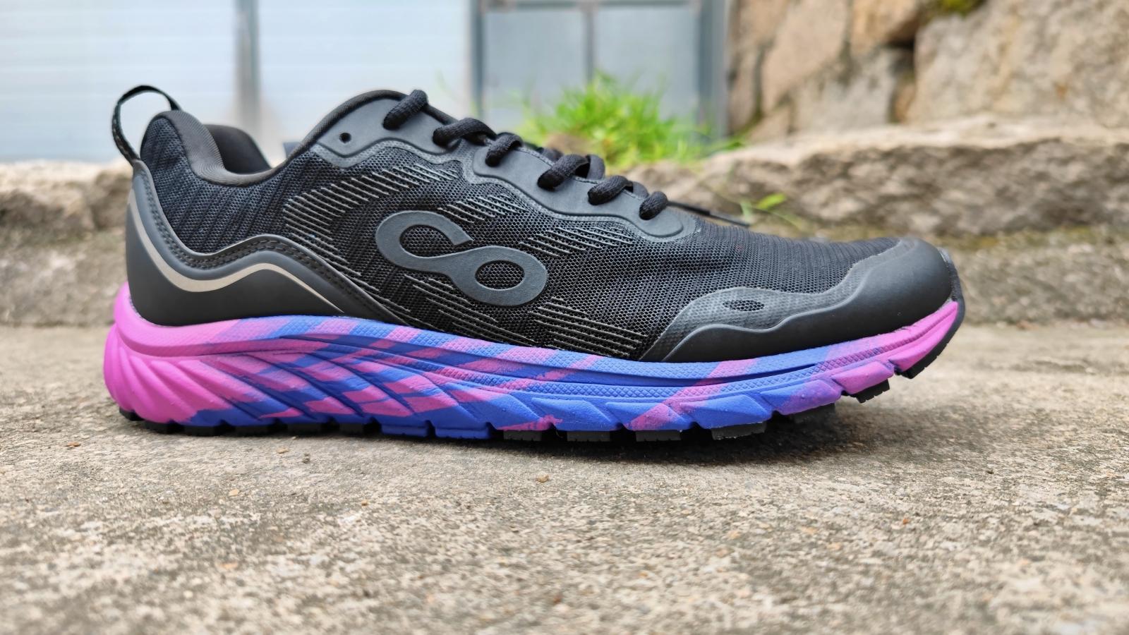 咕咚跑鞋有什么特点和优点,咕咚5k跑鞋体验分享轻便舒适透气