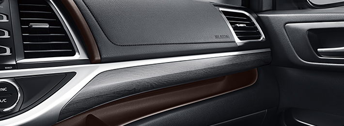 汉兰达骑士版实车,2022丰田汉兰达顶配七座黑武士