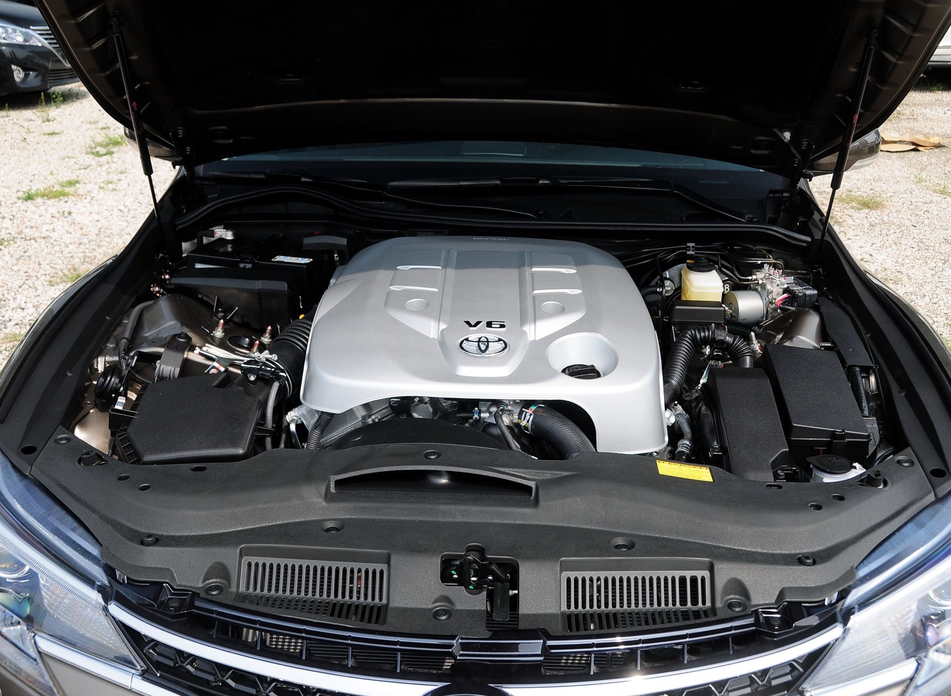 丰田锐志后驱v6最后的绝唱,大后超锐志