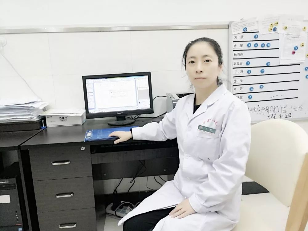 苯中毒的症状经过治疗后会缓解吗,苯中毒的早期症状视频