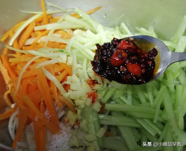 简单好吃的家常菜做法凉拌金针菇,凉拌金针菇美味爽口做法简单好吃