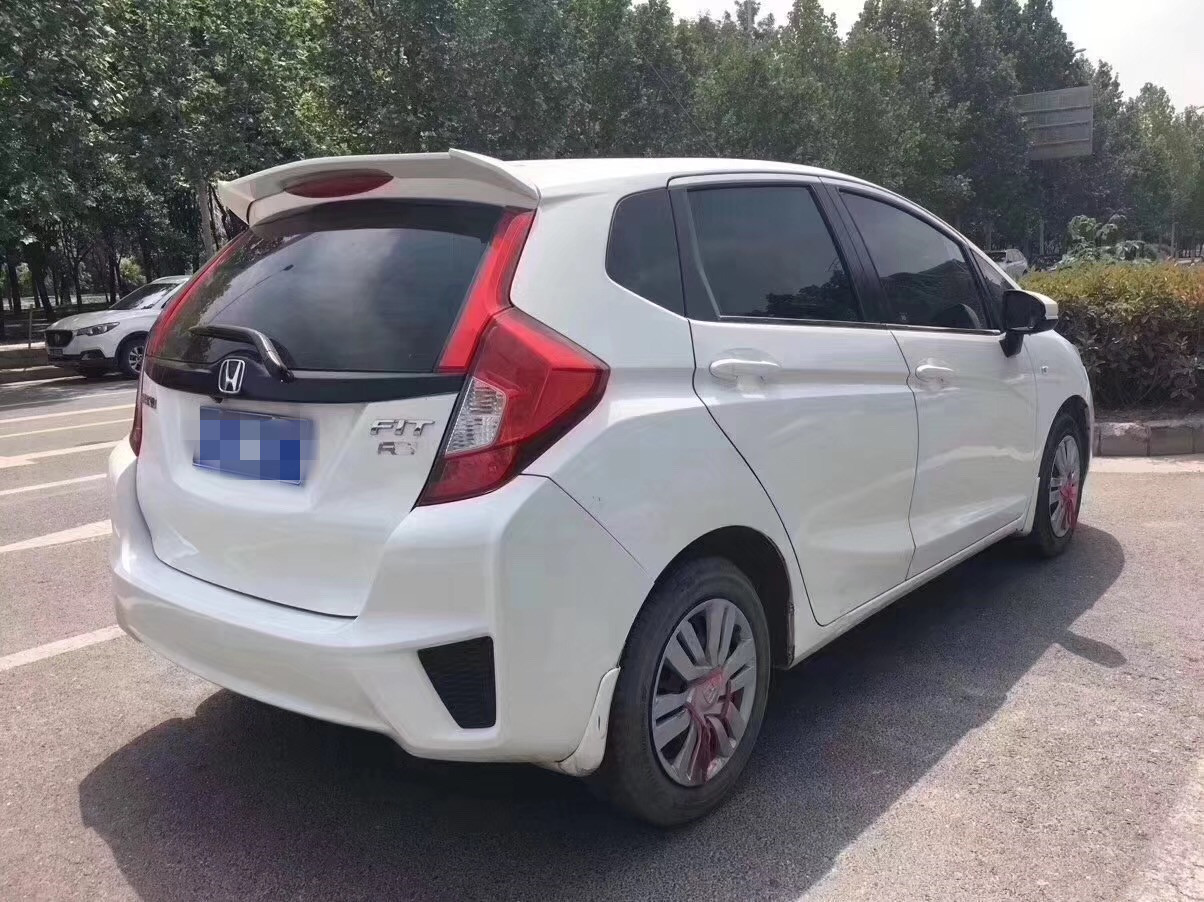 2010年本田飞度卖多少钱,本田飞度2015年1.5l自动挡二手车