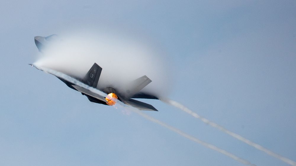 洛克希德马丁扩产f35战机生产线,f-35洛克希德马丁