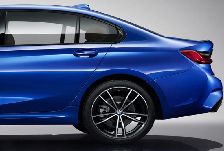 宝马3系330lim运动曜夜版优缺点,2023宝马3系优缺点