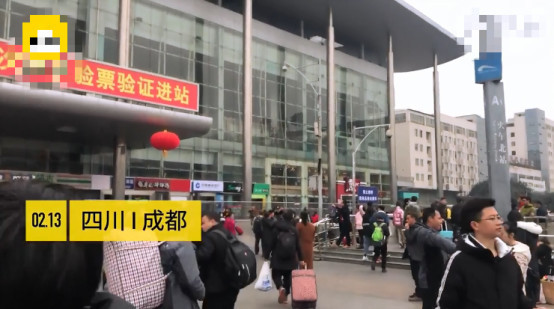 小伙携20多斤老家泥土，称要泡水喝治水土不服，若不管用就种花