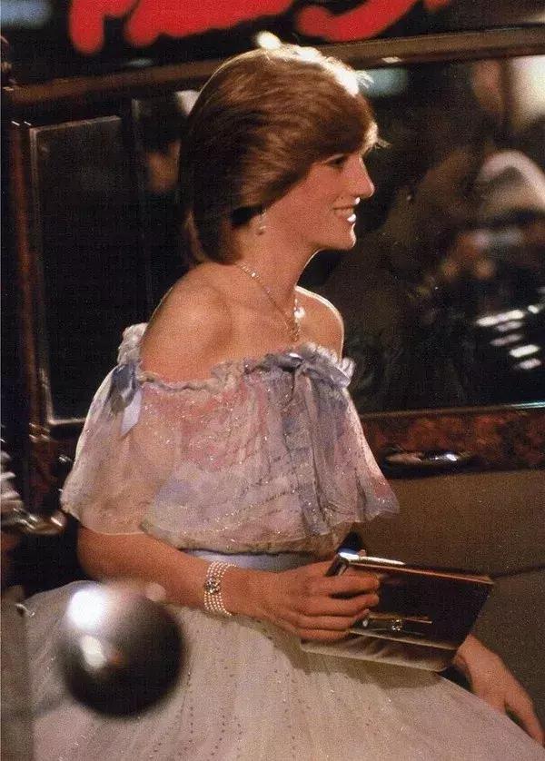 一个女人嫁入豪门是什么心理,一个女人嫁到豪门就享福