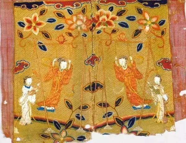 她是真有钱,也是真寂寞