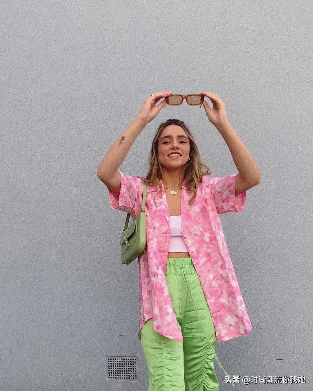 夏天穿马卡龙色系的长裤,马卡龙紫色裤子搭配