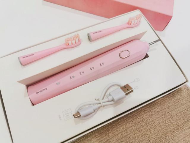 美国电动牙刷mcomb,usmile和mcomb电动牙刷