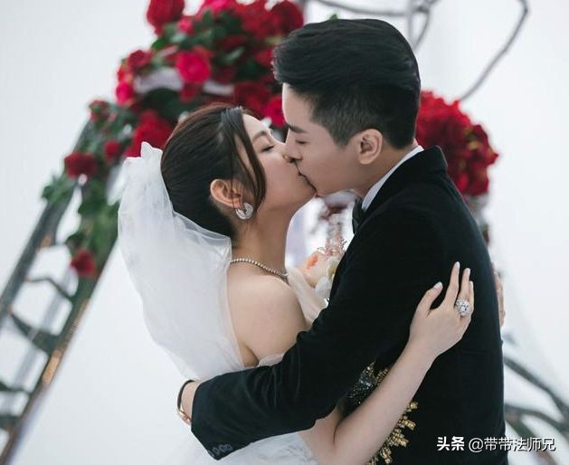 陈晓陈妍希婚礼吻了多少次,陈晓张杰私下关系