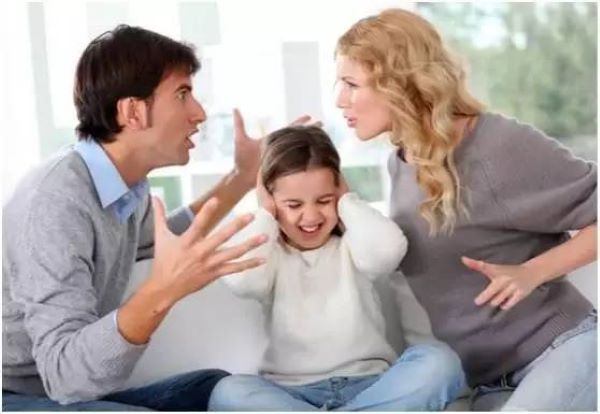 妈妈发现女儿偷看情色片,这种智慧做法很有启发,值得家长学习