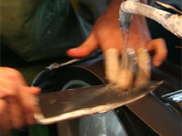 选择刀具哪种不锈钢材质比较好,厨房刀具材料的选择