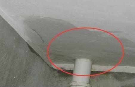 家里厕所墙壁漏水点怎么找,厕所漏水把楼下墙浸湿了怎么办