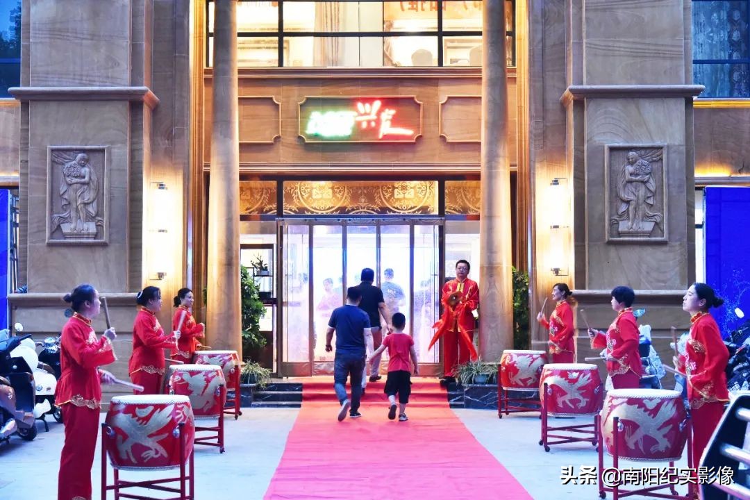 盛世开元喜宴酒店草原兴发,盛世开元草原兴发店