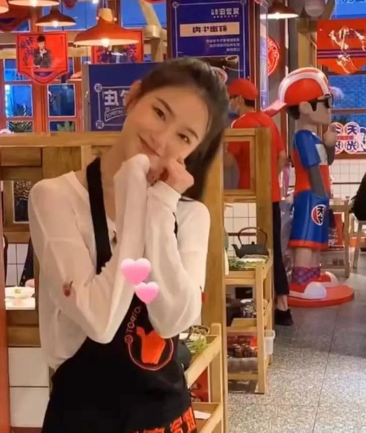 网红火锅店被打,网红在海底捞被骂