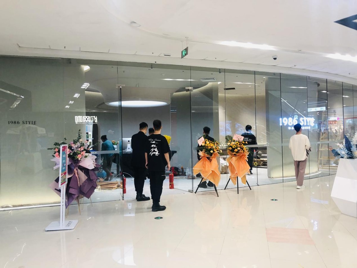 商业|“停车三小时逛街一小时”东北首座*四代第**万达广场开业爆火