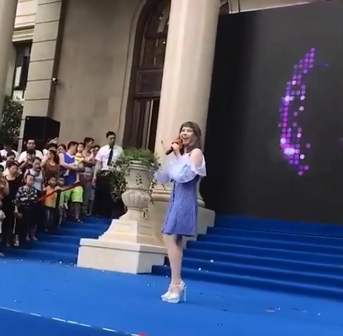 曾经落魄如今风光的明星,最终落魄的四位女明星