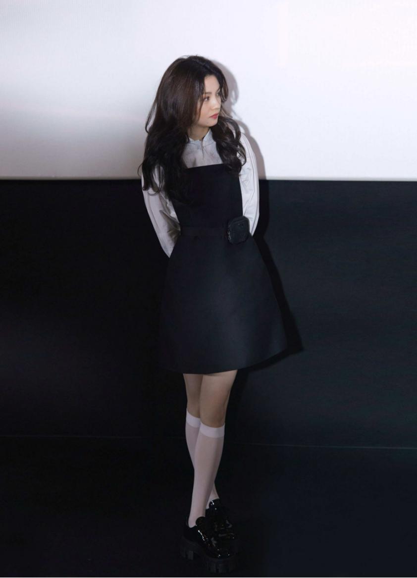 prada穿衣搭配女,prada穿搭女装