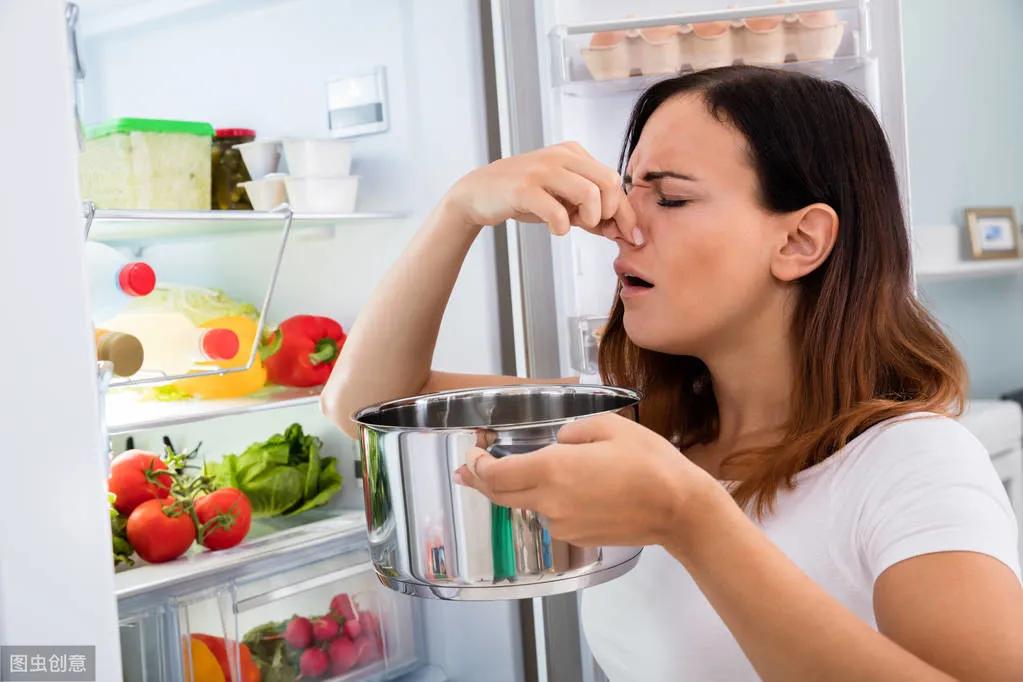 警惕冰箱里的杀手,冰箱内的腐臭味对身体有害吗