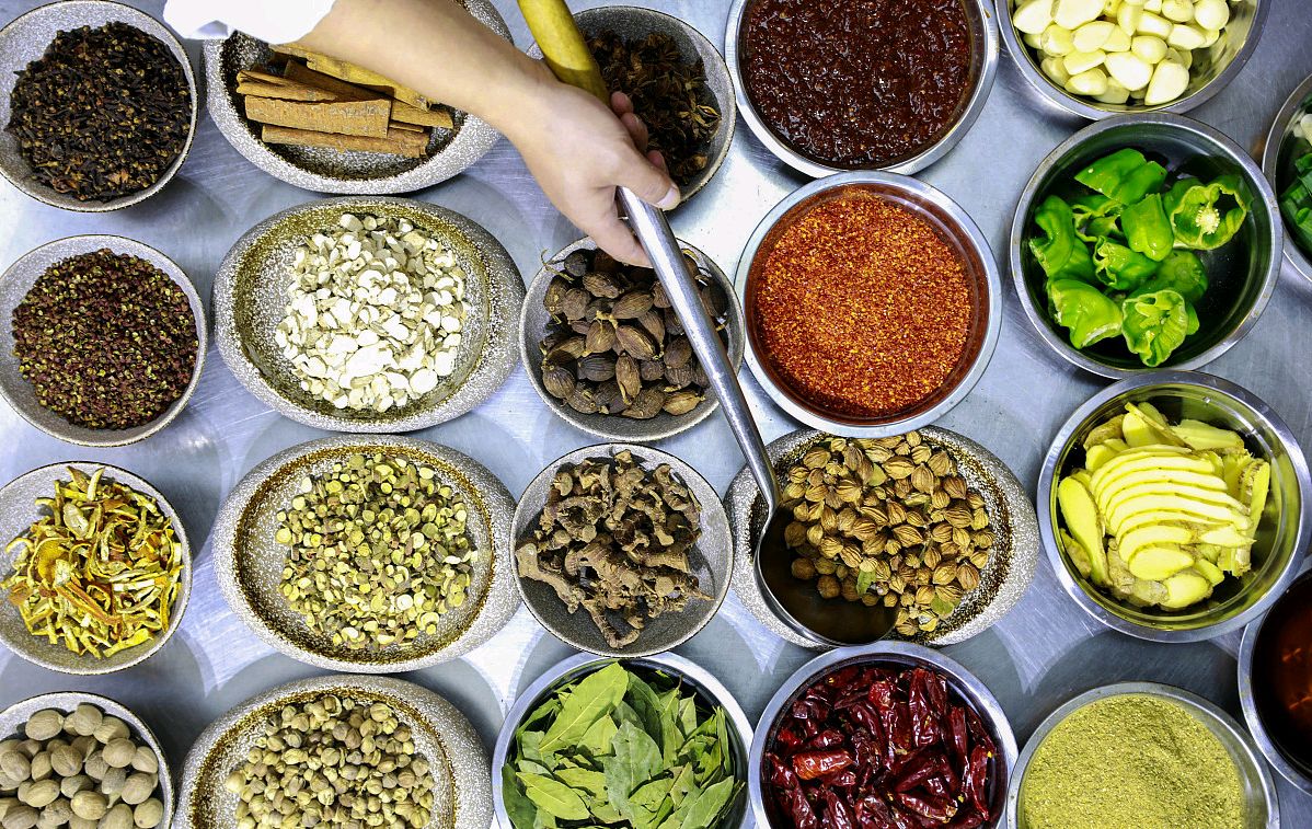 十三香与十三香饺子馅料的区别,十三香可以用来调饺子馅吗