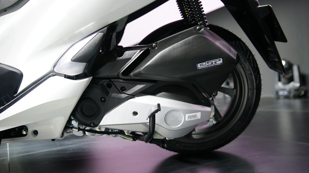 本田踏板摩托车pcx160多少钱,大踏板本田pcx多少钱