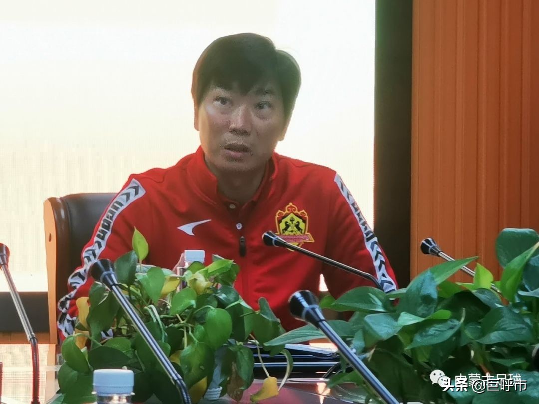 呼和浩特队主教练,呼和浩特中甲主教练