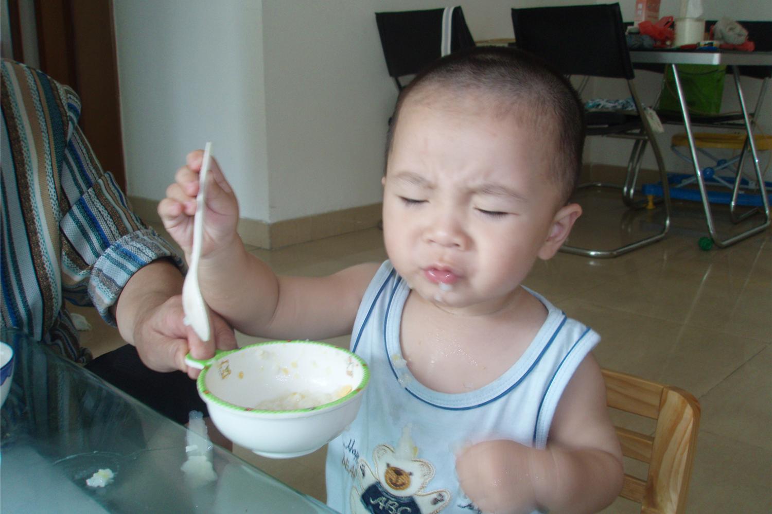 不吃盐影响孩子走路？还会浑身无力？关于吃盐的几大误区了解一下