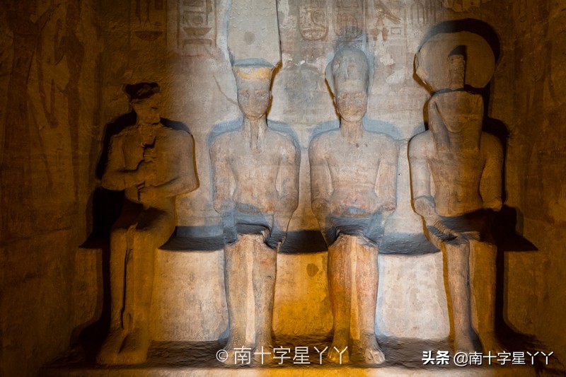 一半沙漠一半海洋图片,一半沙漠一半湖水