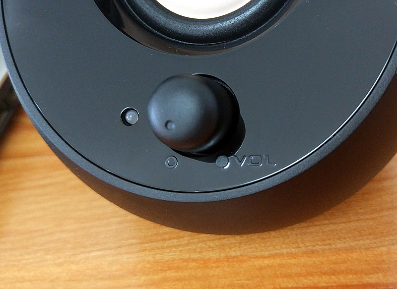 创新2.1音箱,顶级的2.0桌面音箱