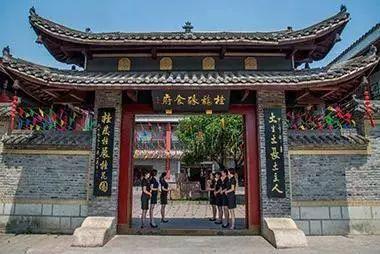 假期到处堵,周末双休哪里旅游堵