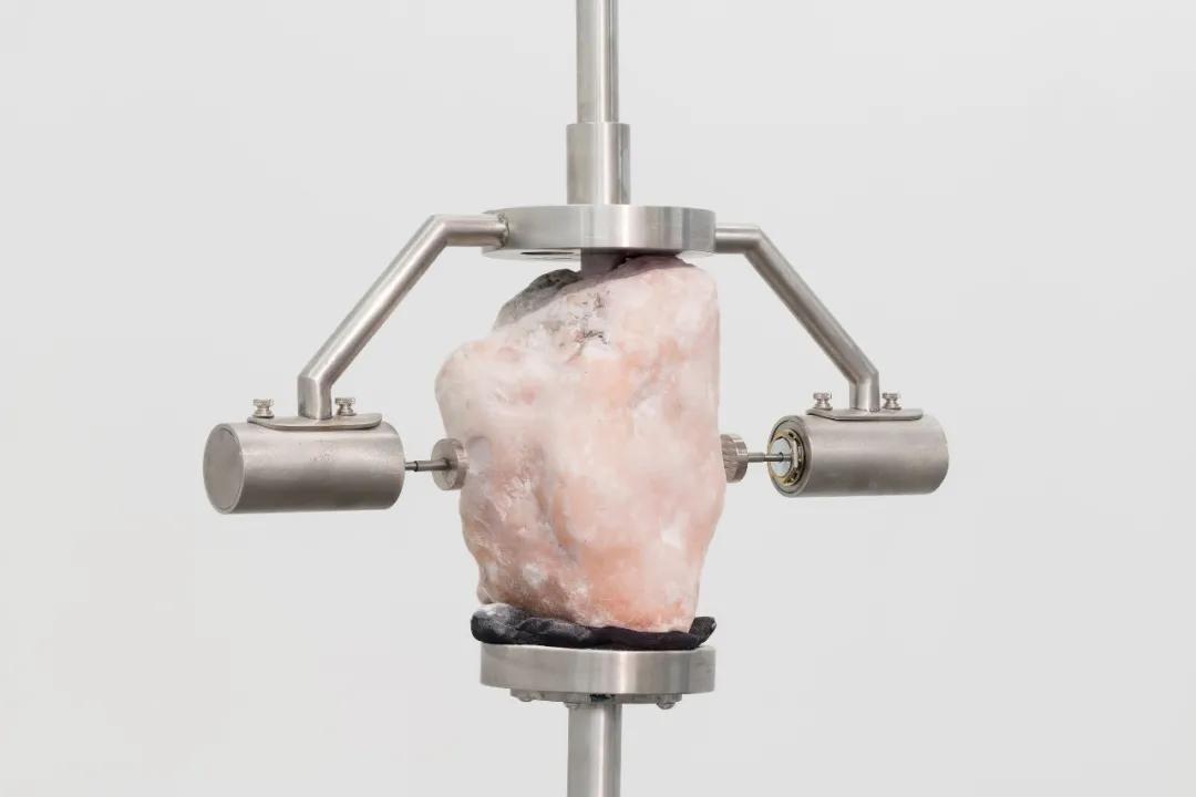 伊万娜,伊万娜吉他