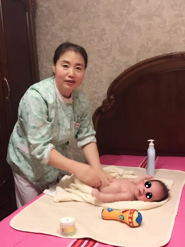 产后产妇和宝宝需注意些什么,产妇产后有些什么表现