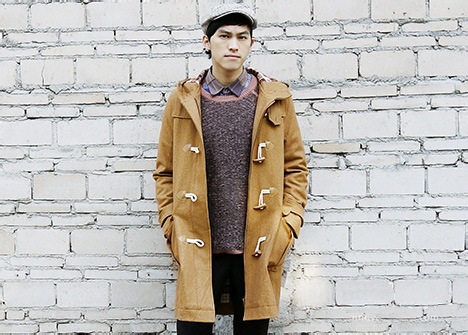 冬天里还穿黑色?试试这三个颜色,打破平庸,做个不一样的潮男