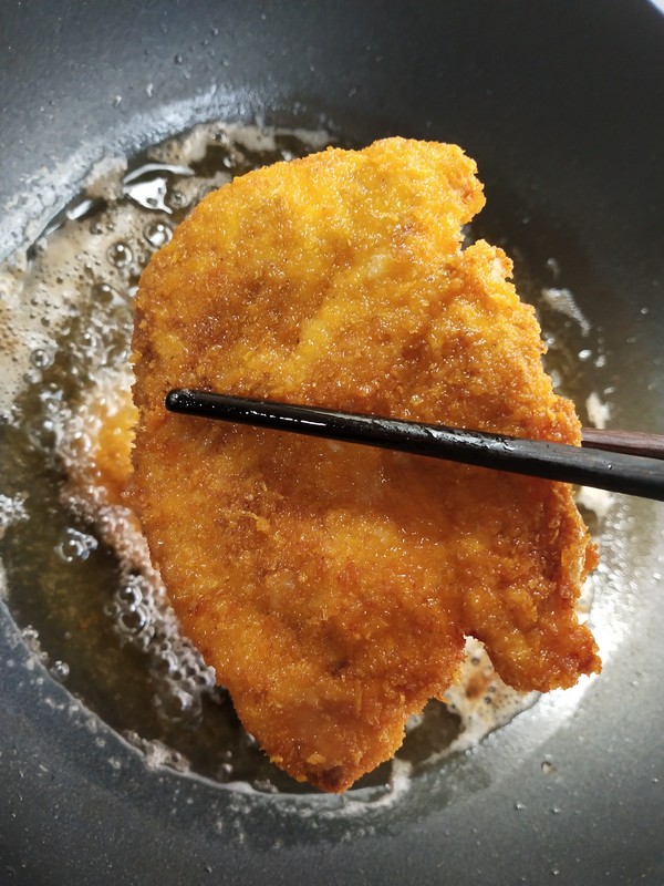 炸鸡排怎么掌握火候,炸鸡排用哪个部位的鸡肉