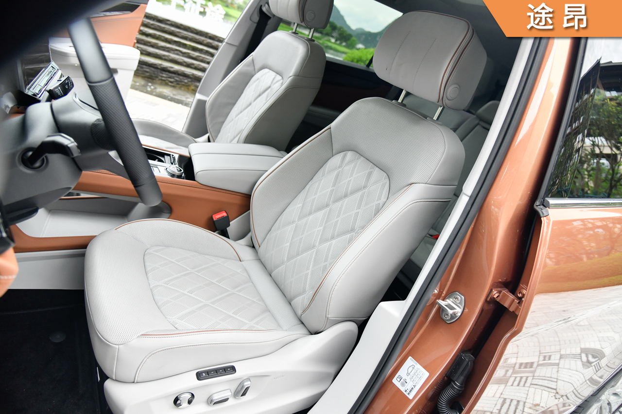试驾｜全新途昂家族内饰终于改变，给躺平青年打个样儿