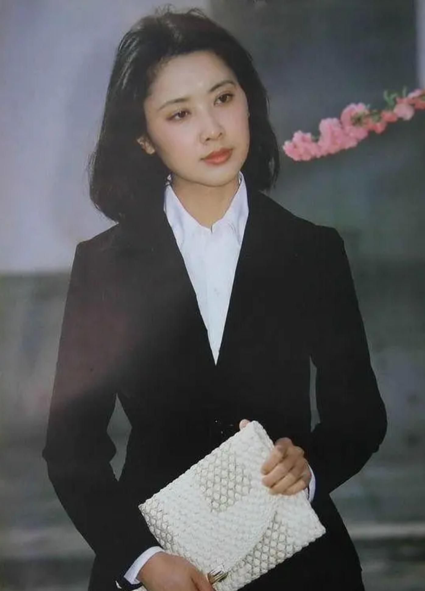 朱琳早期旧照 (朱琳一生未嫁人的原因)