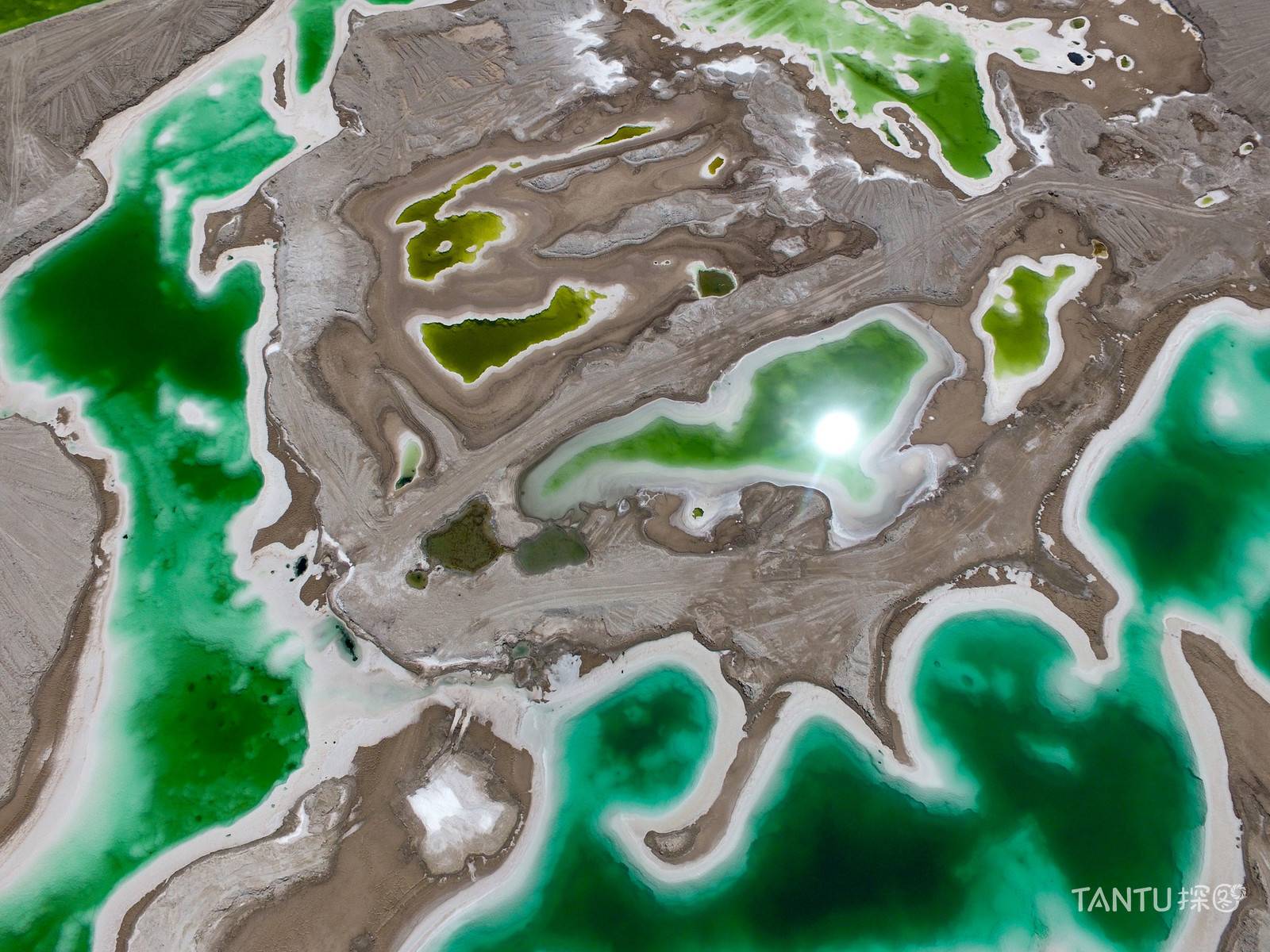 大柴旦翡翠湖最佳观赏时间,大柴旦翡翠湖为什么是绿的