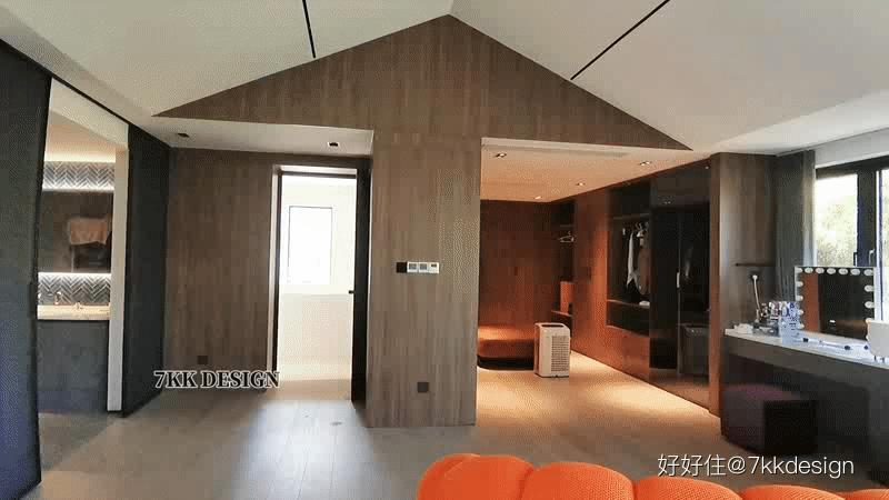 海边联排别墅小院实景现代轻奢,独栋带院子的小别墅年代感