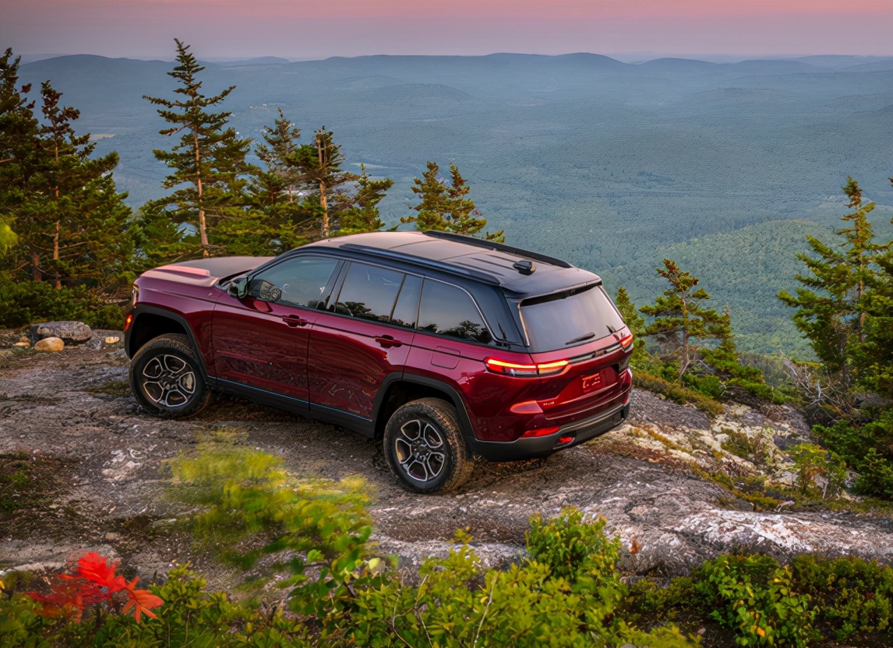 吉普大切诺基五座最新款图,全新吉普大切诺基2021