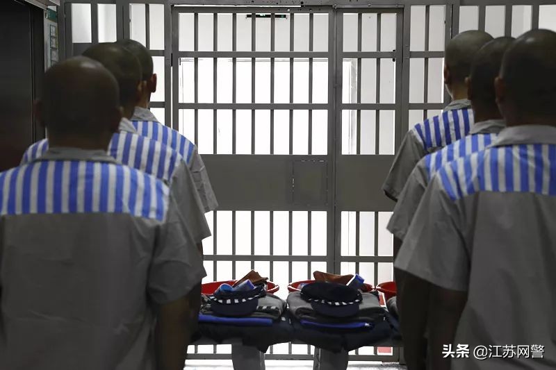 江苏监狱的真实生活记录视频,90后讲述监狱服刑生活