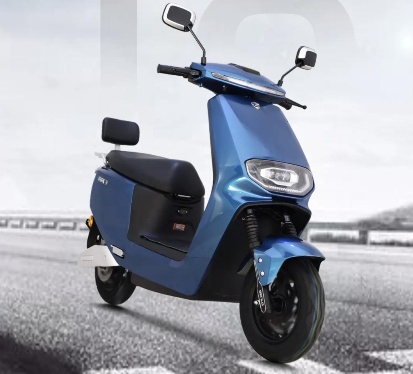 新蕾和台铃电摩买哪个好,新蕾电动车n5高速版