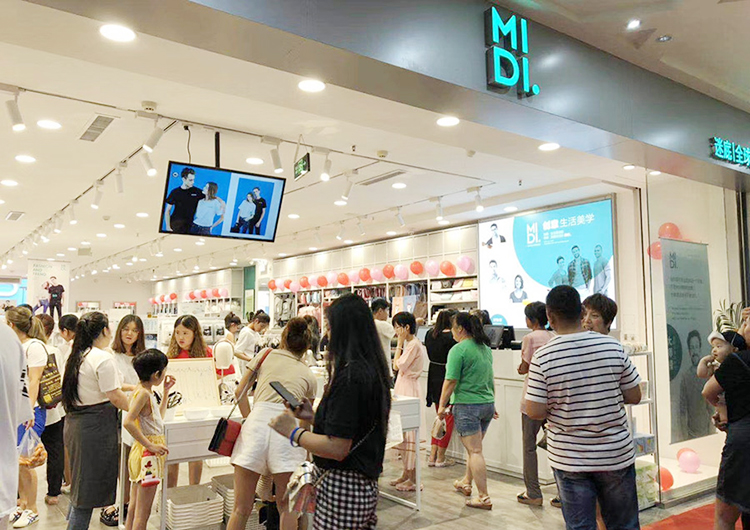 电商冲击下零售业实体店转型发展,未来几年实体店和电商哪个有优势