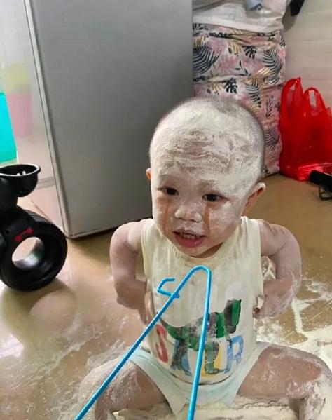 在公交车上遇到的妹纸，让我沉醉迷失了方向，我该怎么搭讪啊？急