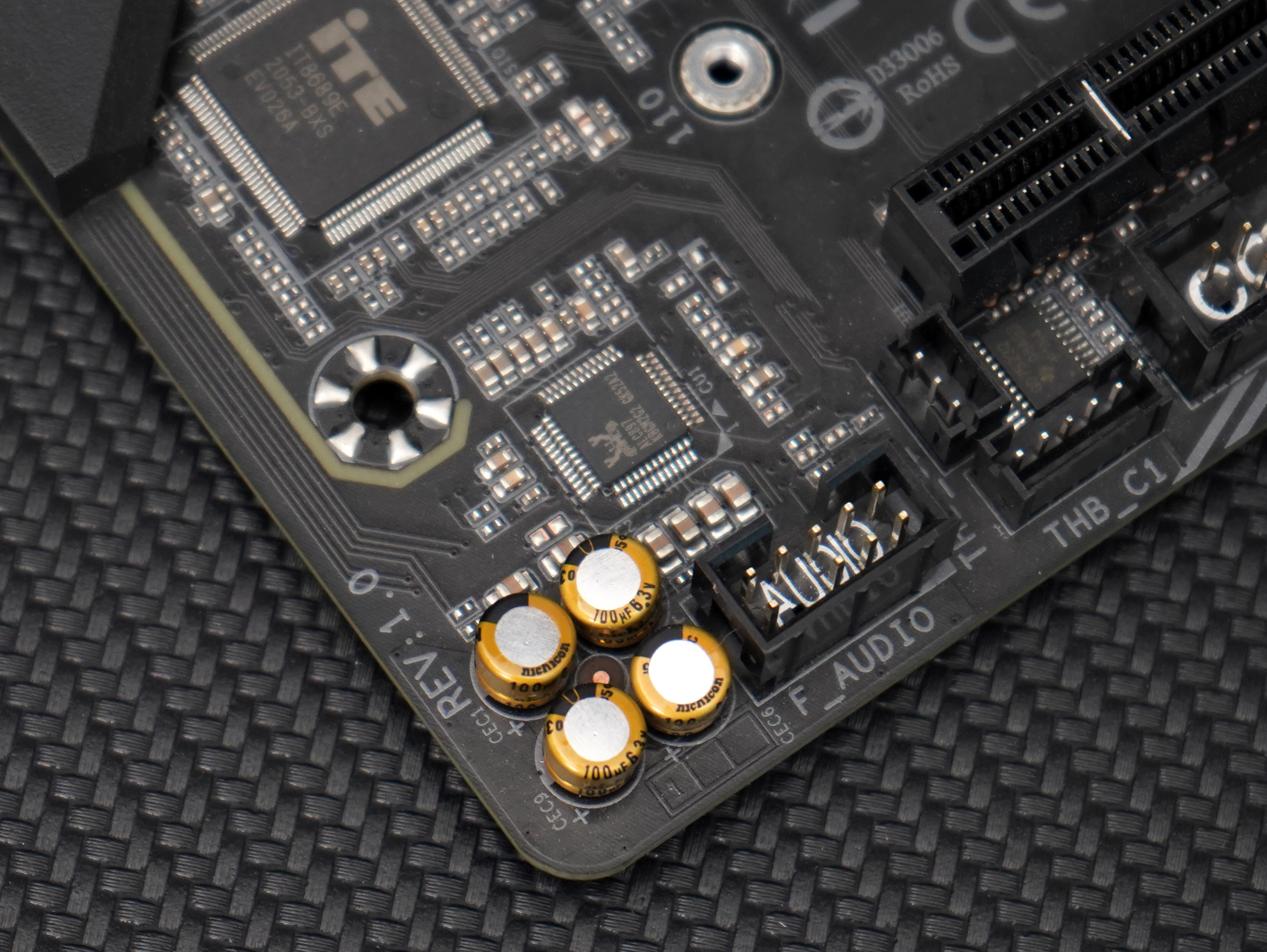 技嘉雪雕b560主板功能区介绍,技嘉雪雕b560maorusax参数