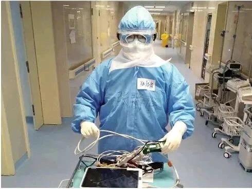 痛！张静静走了，哪有什么超人？女子本弱，负重则刚。